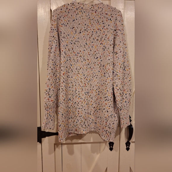 Cardigan - Picture 2 of 5